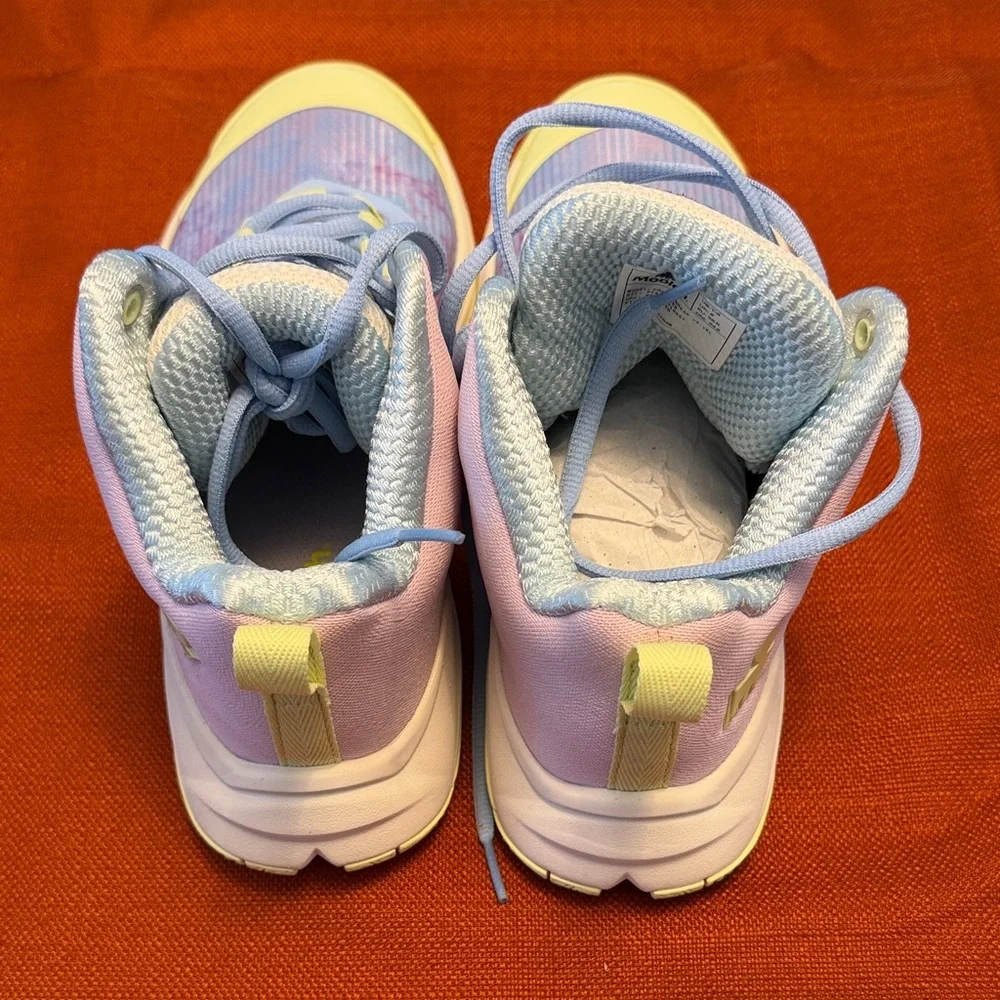 Moolah Press Break V2 Sneakers in Yellow-Purple youth size 6